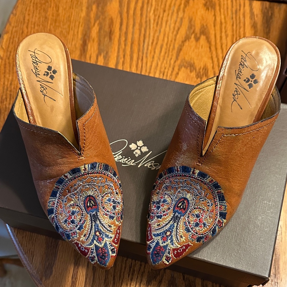 Patricia Nash Tan Leather Mules with  Embroidery